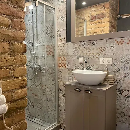 Exquisite 1br Apts In Center W Parking * Riga