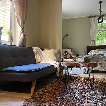 Διαμέρισμα Exquisite & Steps To Center 1br With Free Parking *